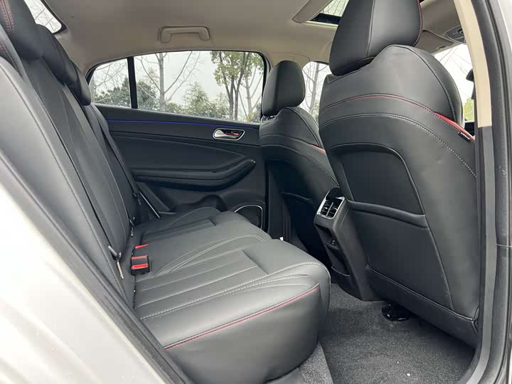 Фото 8 - Chery Omoda S5 (Arrizo 5 Plus)