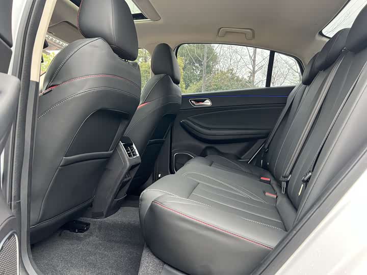 Фото 9 - Chery Omoda S5 (Arrizo 5 Plus)