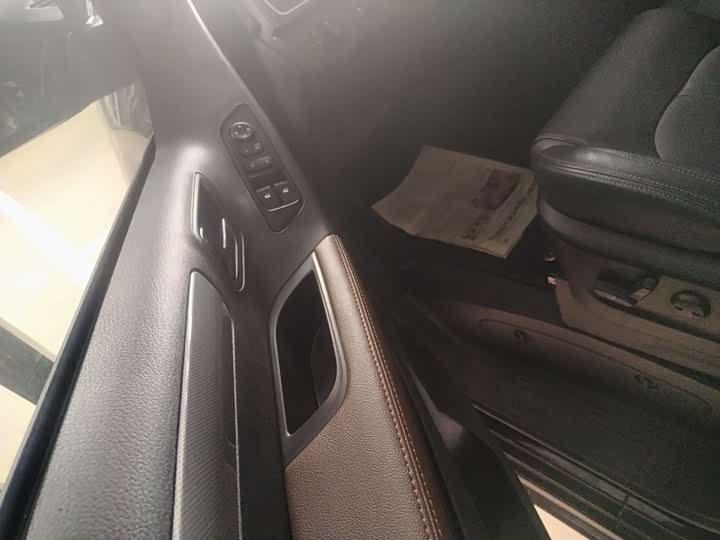 Фото 5 - Maxus G10