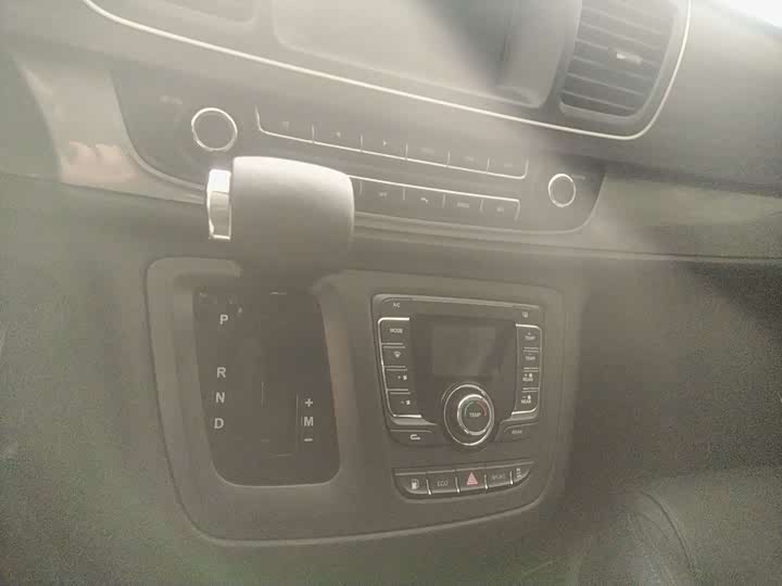 Фото 6 - Maxus G10