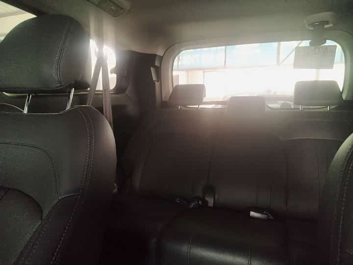 Фото 8 - Maxus G10