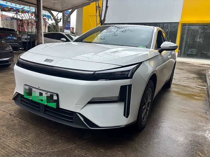 Фото 1 - Geely Galaxy L6