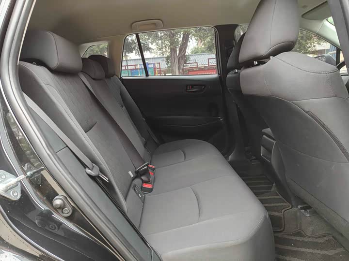 Photo 8 - Toyota Corolla Cross