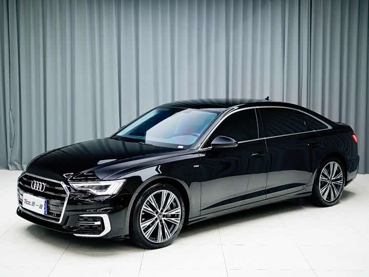 Фото 1 - Audi A6L