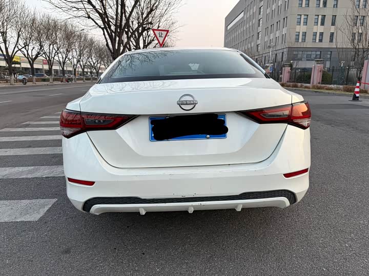 Photo 5 - Nissan Sylphy