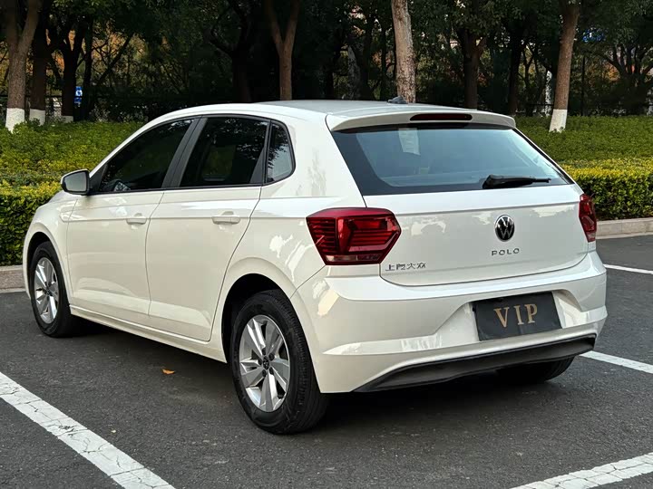 Фото 5 - Volkswagen Polo