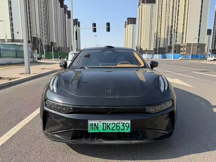 Фото 2 - Zeekr 001