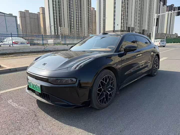 Фото 3 - Zeekr 001