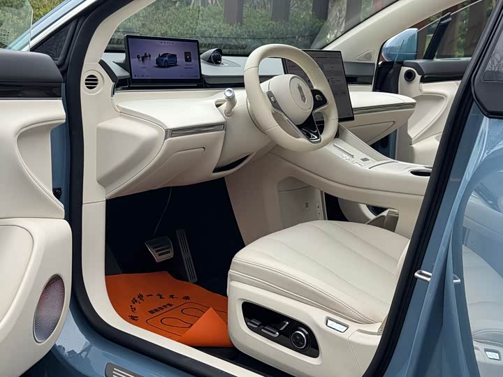 Фото 4 - Luxeed R7