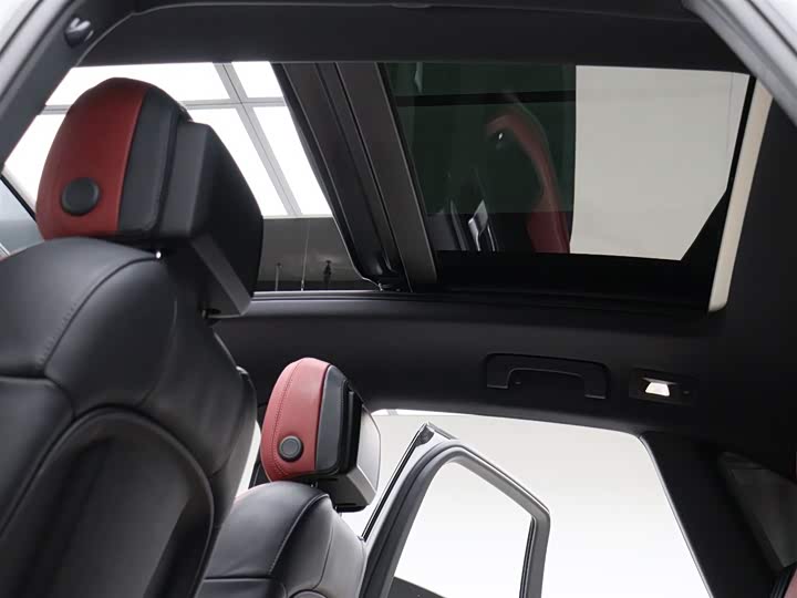 Фото 9 - Porsche Macan