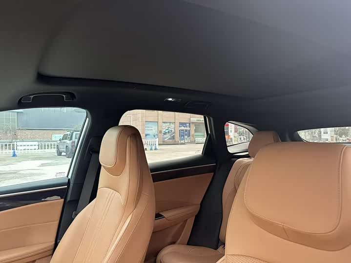 Photo 8 - Geely Galaxy L7