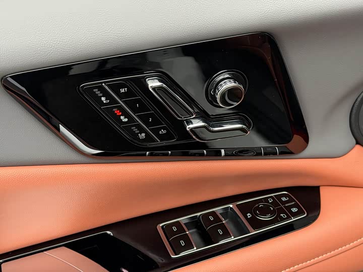 Фото 8 - Cadillac Optiq