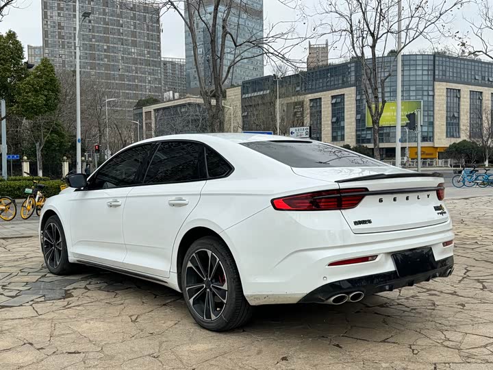 Фото 5 - Geely Preface