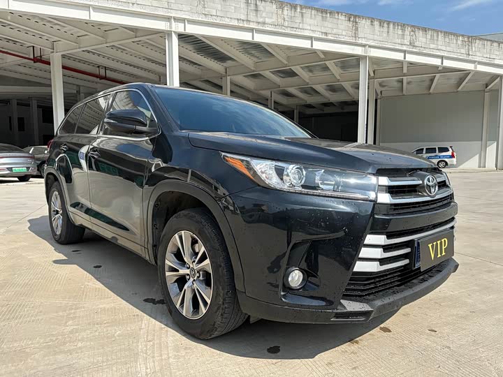 Фото 3 - Toyota Highlander
