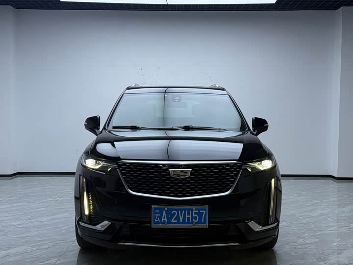Фото 2 - Cadillac XT6