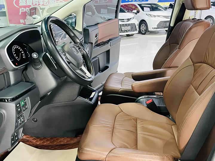 Фото 8 - Honda Odyssey