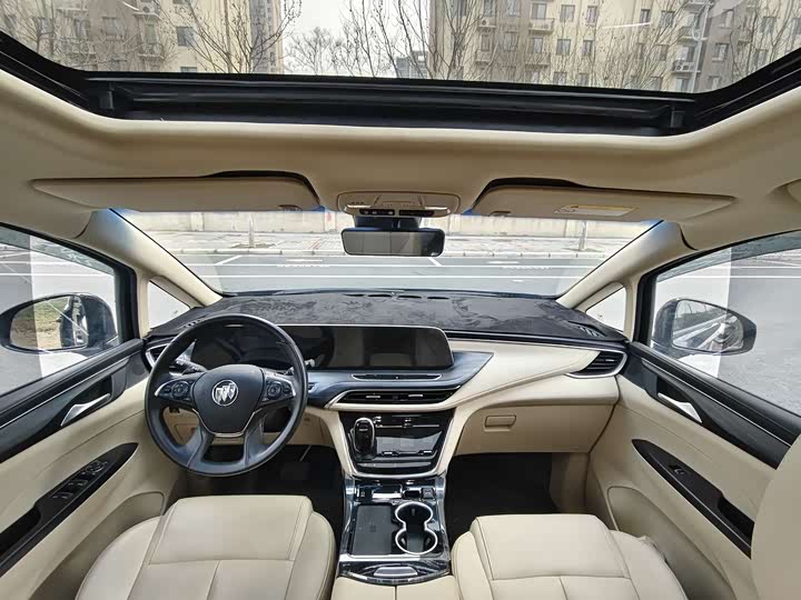 Фото 6 - Buick GL8 ES