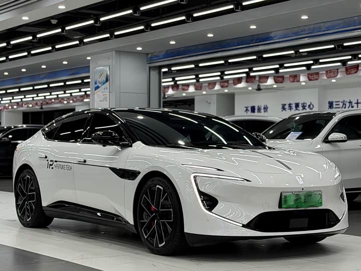 Фото 3 - Avatr 12