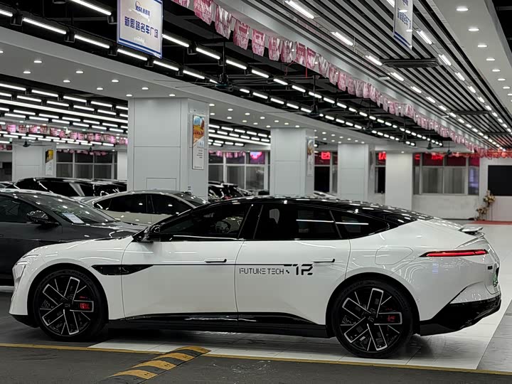 Фото 4 - Avatr 12