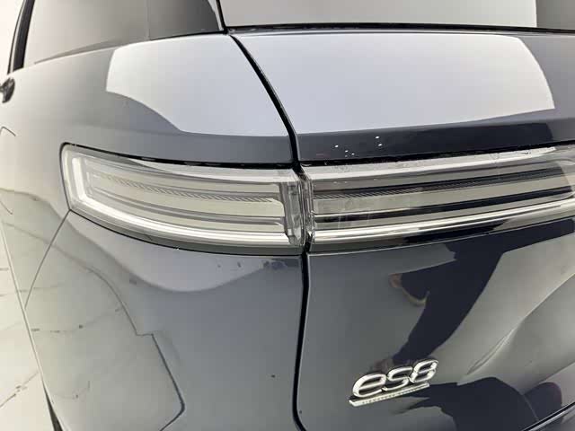 Фото 5 - Nio ES8