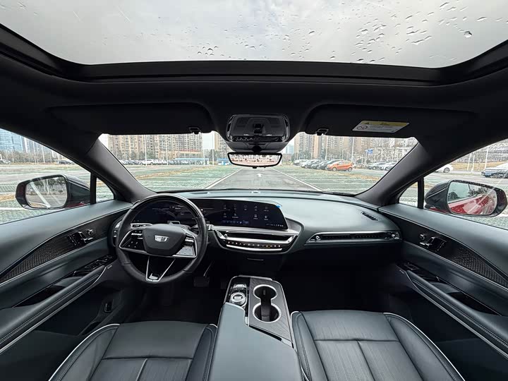 Фото 6 - Cadillac Lyriq