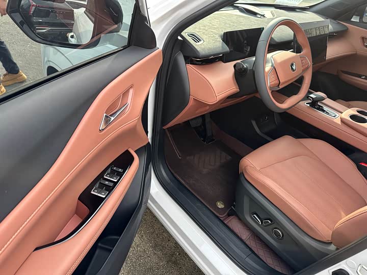 Photo 9 - Changan UNI-Z