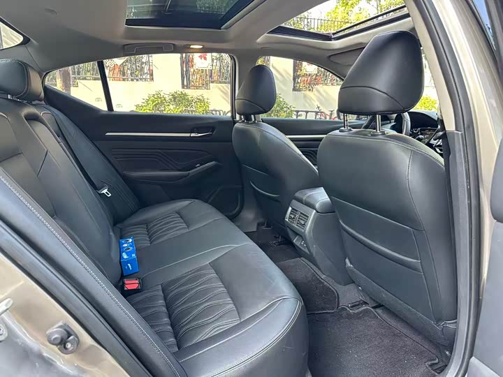 Фото 6 - Nissan Teana