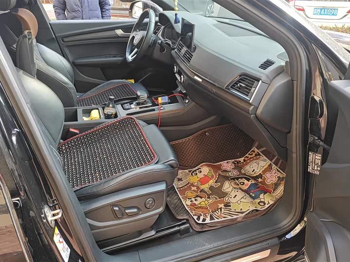 Фото 8 - Audi Q5L