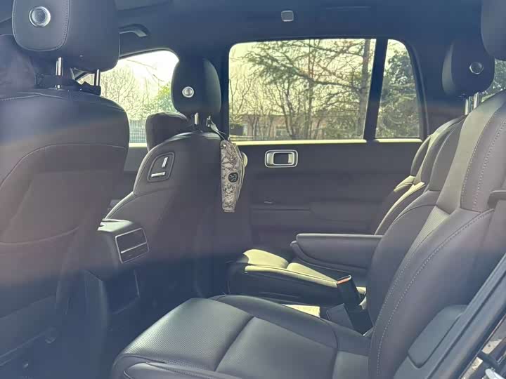 Фото 9 - LiXiang L8