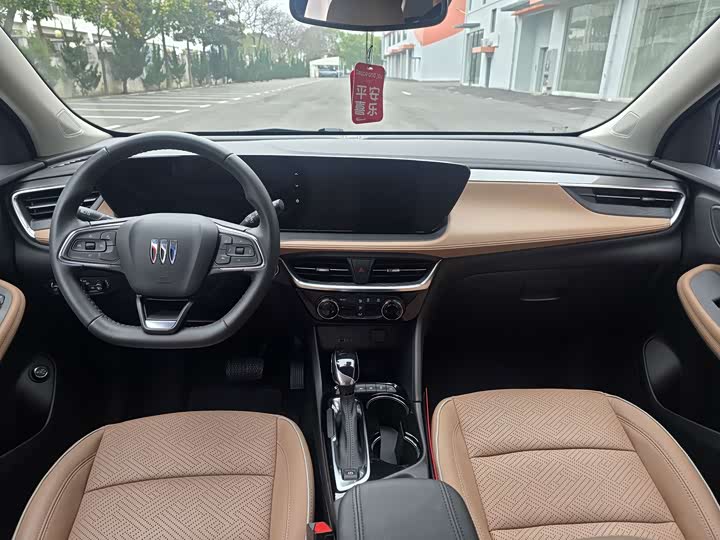 Фото 8 - Buick Encore Plus