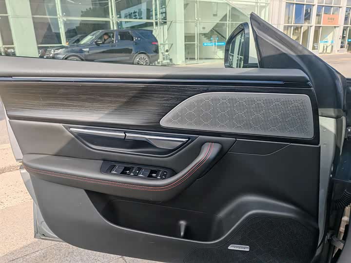 Фото 9 - XPeng P7