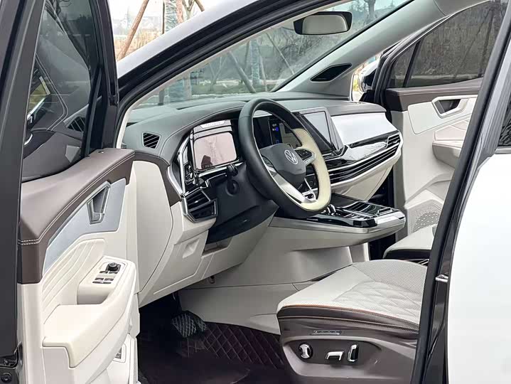 Photo 8 - Volkswagen Talagon