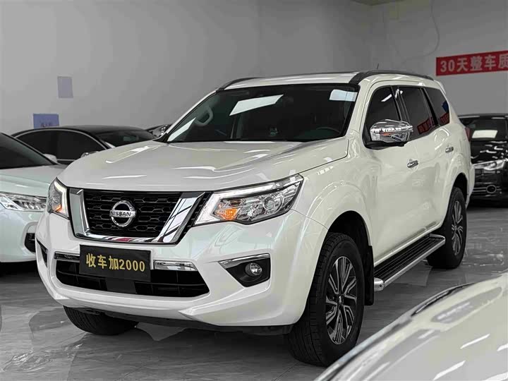 Photo 2 - Nissan Terra