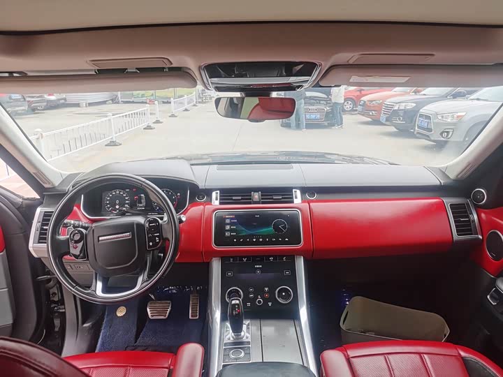 Photo 8 - Land Rover Range Rover Sport