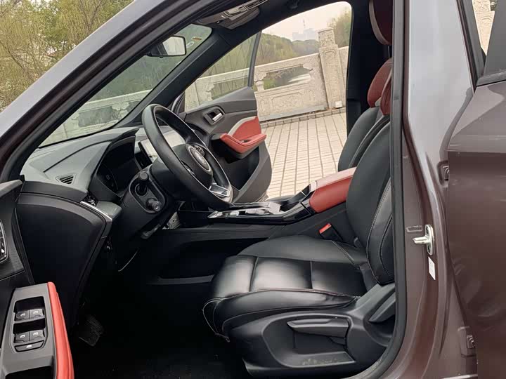 Фото 9 - MG Motor 5