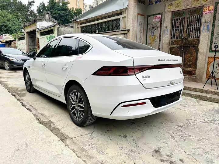 Фото 4 - BYD Qin Plus