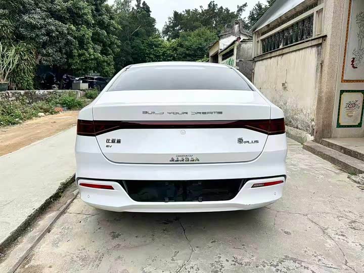 Фото 6 - BYD Qin Plus