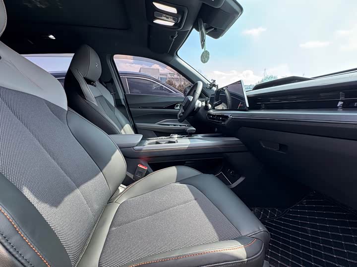 Фото 7 - Changan Oshan Z6