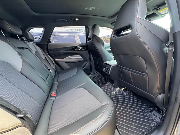 Фото 8 - Changan Oshan Z6