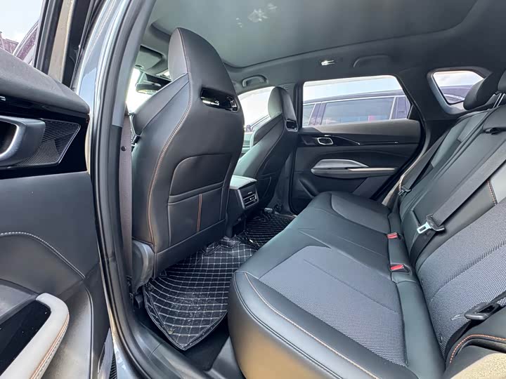 Фото 9 - Changan Oshan Z6