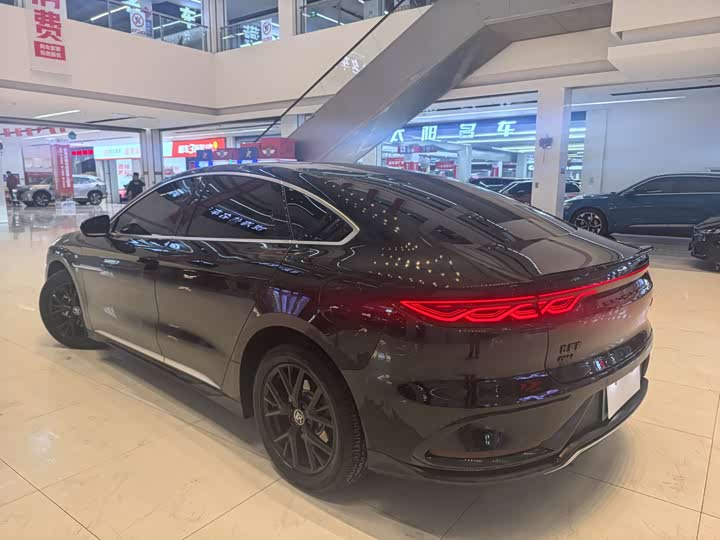 Фото 4 - BYD Han