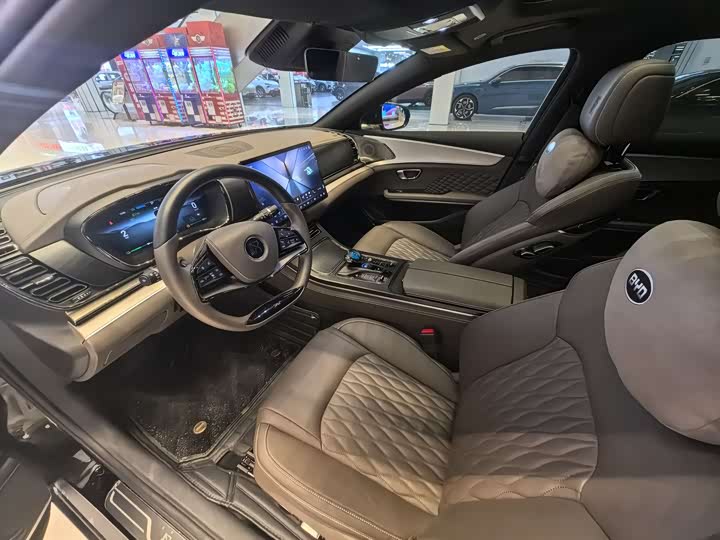 Фото 7 - BYD Han