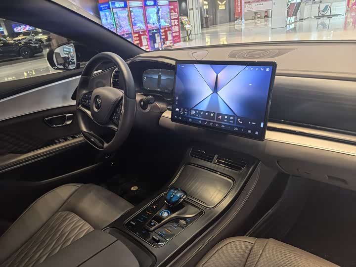 Фото 9 - BYD Han