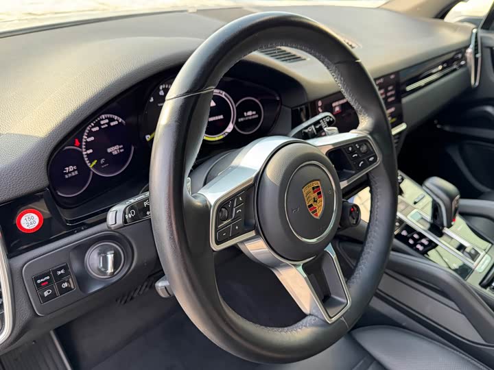 Фото 6 - Porsche Cayenne Hybrid