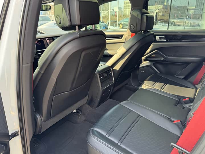 Фото 9 - Porsche Cayenne Hybrid