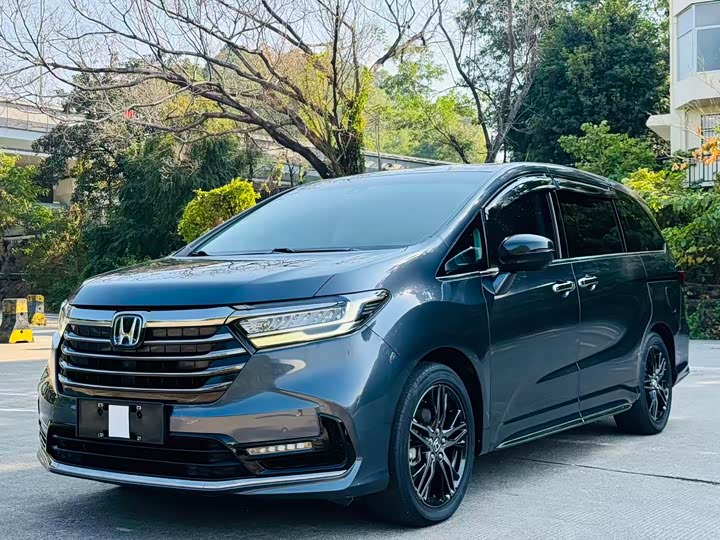 Фото 1 - Honda Odyssey