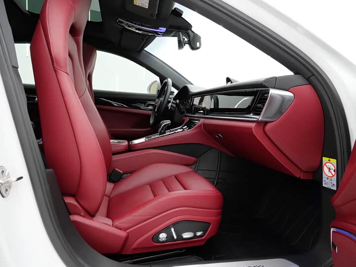 Фото 5 - Porsche Panamera