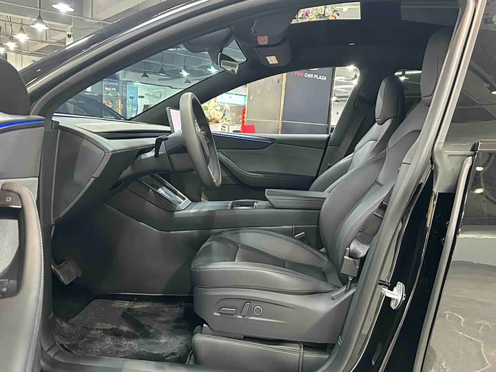 Фото 7 - Tesla Model Y