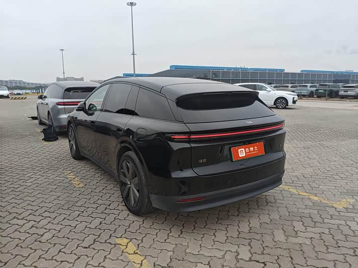 Фото 4 - LiXiang i6