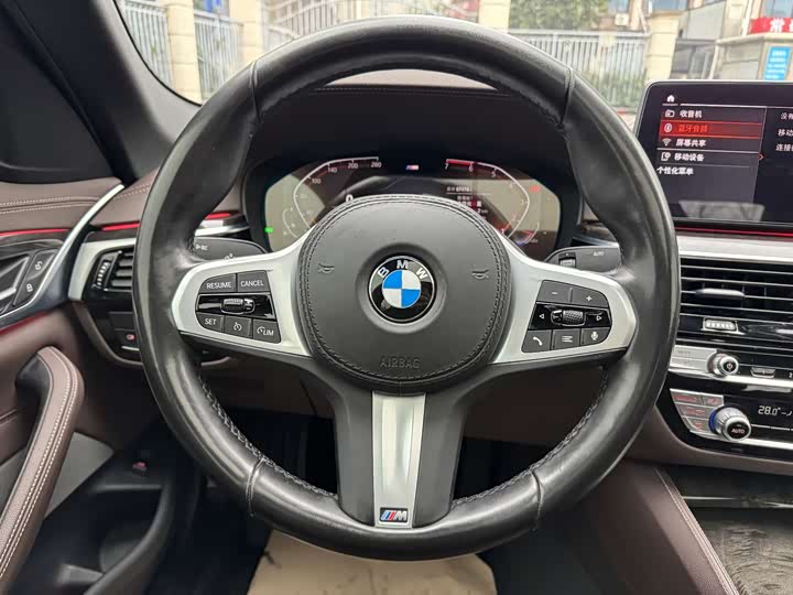 Photo 6 - BMW 5 Series